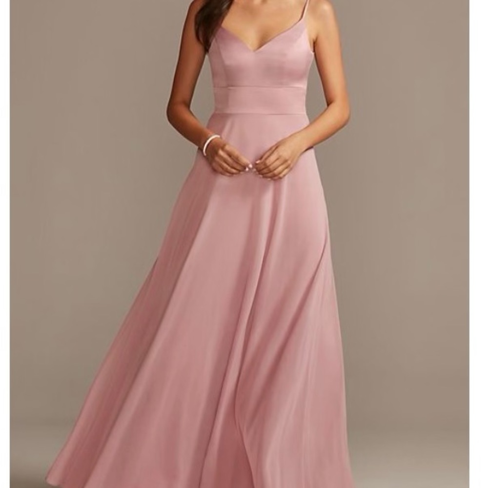 NWT! spaghetti strap crepe-back satin bridesmaid dress. Color size 6